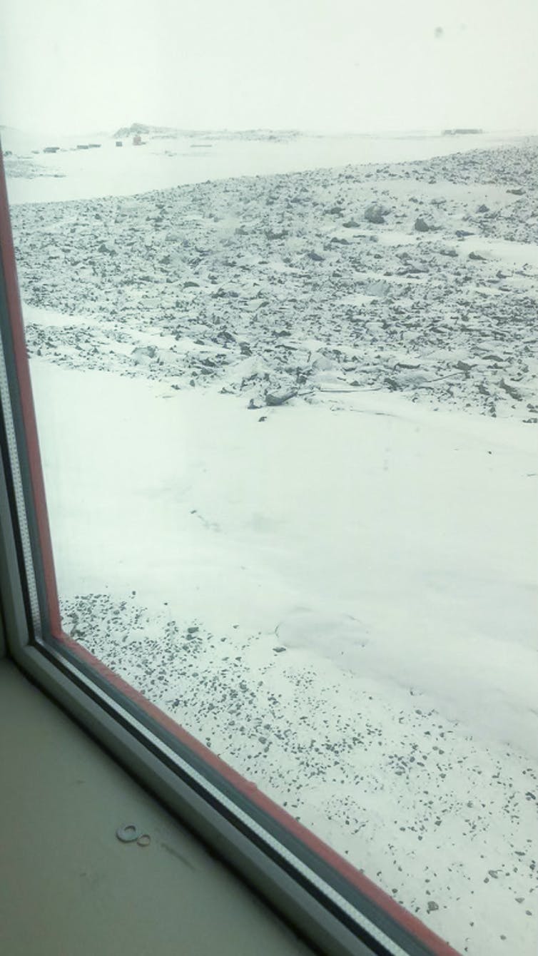 Nieve en la estación de investigación Casey marzo de 2022