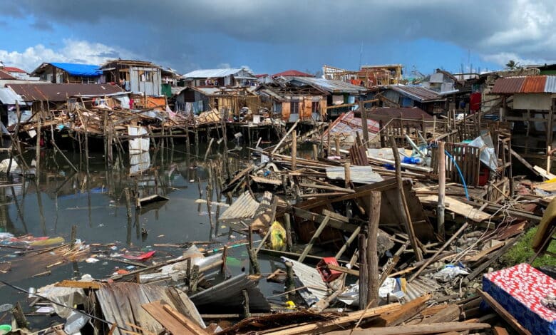 El meteorólogo dice que el súper tifón Lei de Filipinas 'supera todos los pronósticos'