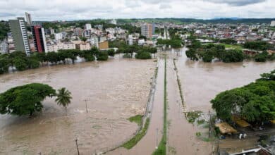 Inundaciones golpean noreste de Brasil, ruptura de presa