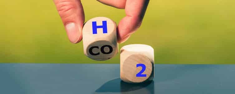 Bloque de mano para la palabra H2 o CO2